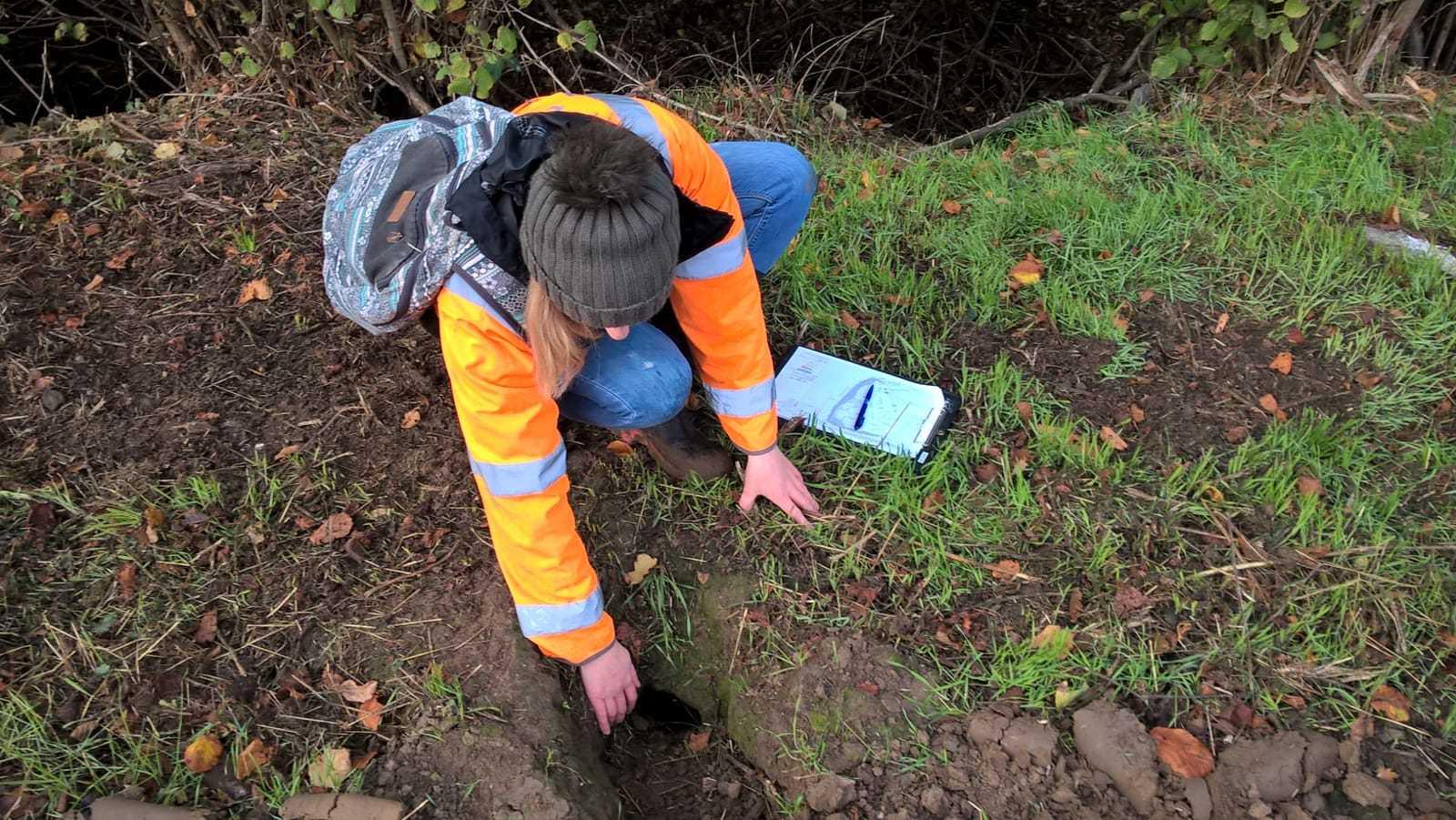 An ecologist carrying out an ecological survey © Thomsonec