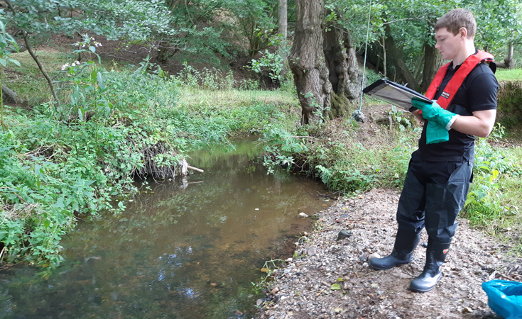 Thomson Assistant Biologist, Dale, conducting water quality sampling of a water-body © Thomson Environmental Consultants