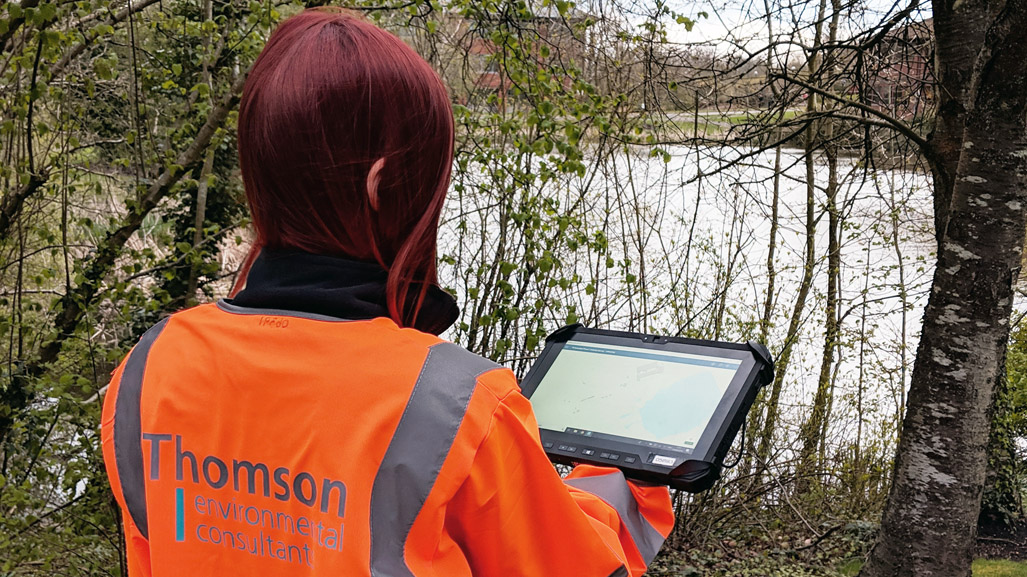 An ecologist conducting a PEA © Thomsonec