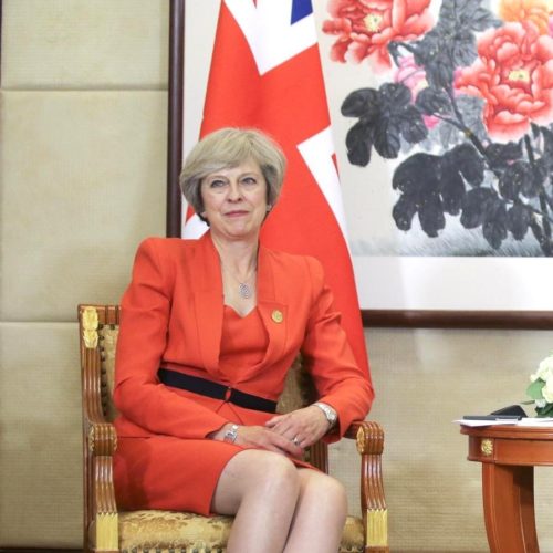 Theresa May urges Commonwealth members to follow the UK’s lead in tackling plastic waste